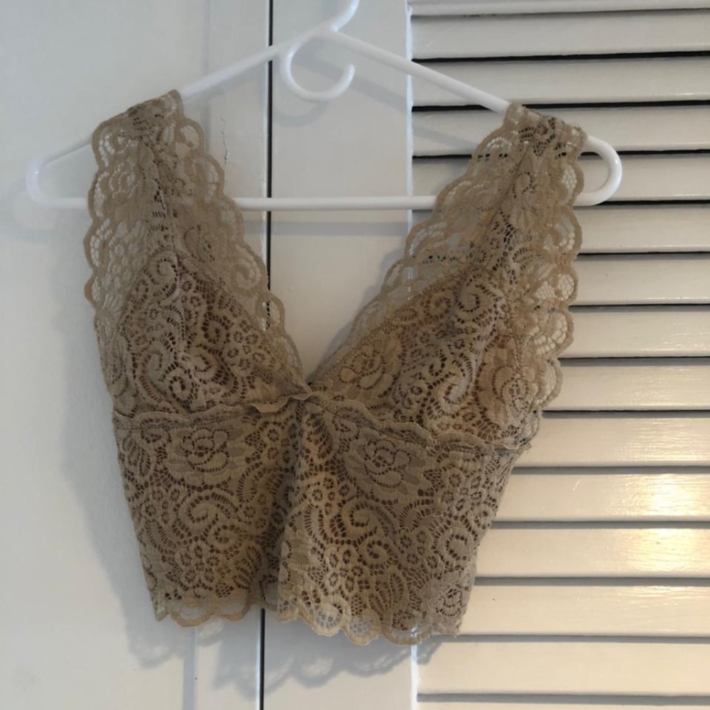 Beige lace crop top
